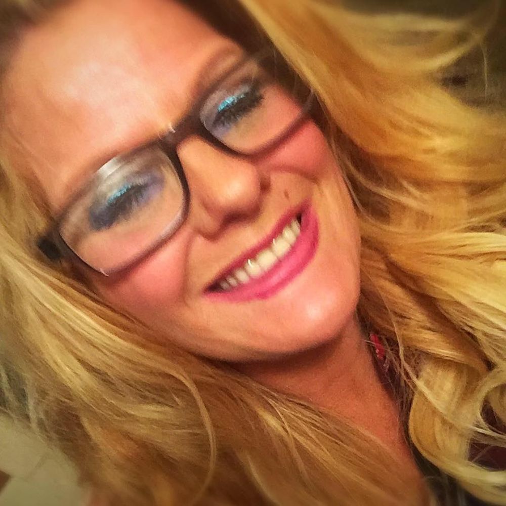 Meet your Posher, Dana